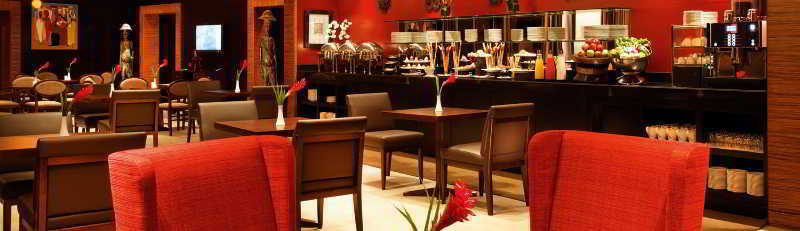 Moevenpick Ambassador Hotel Аккра Екстер'єр фото
