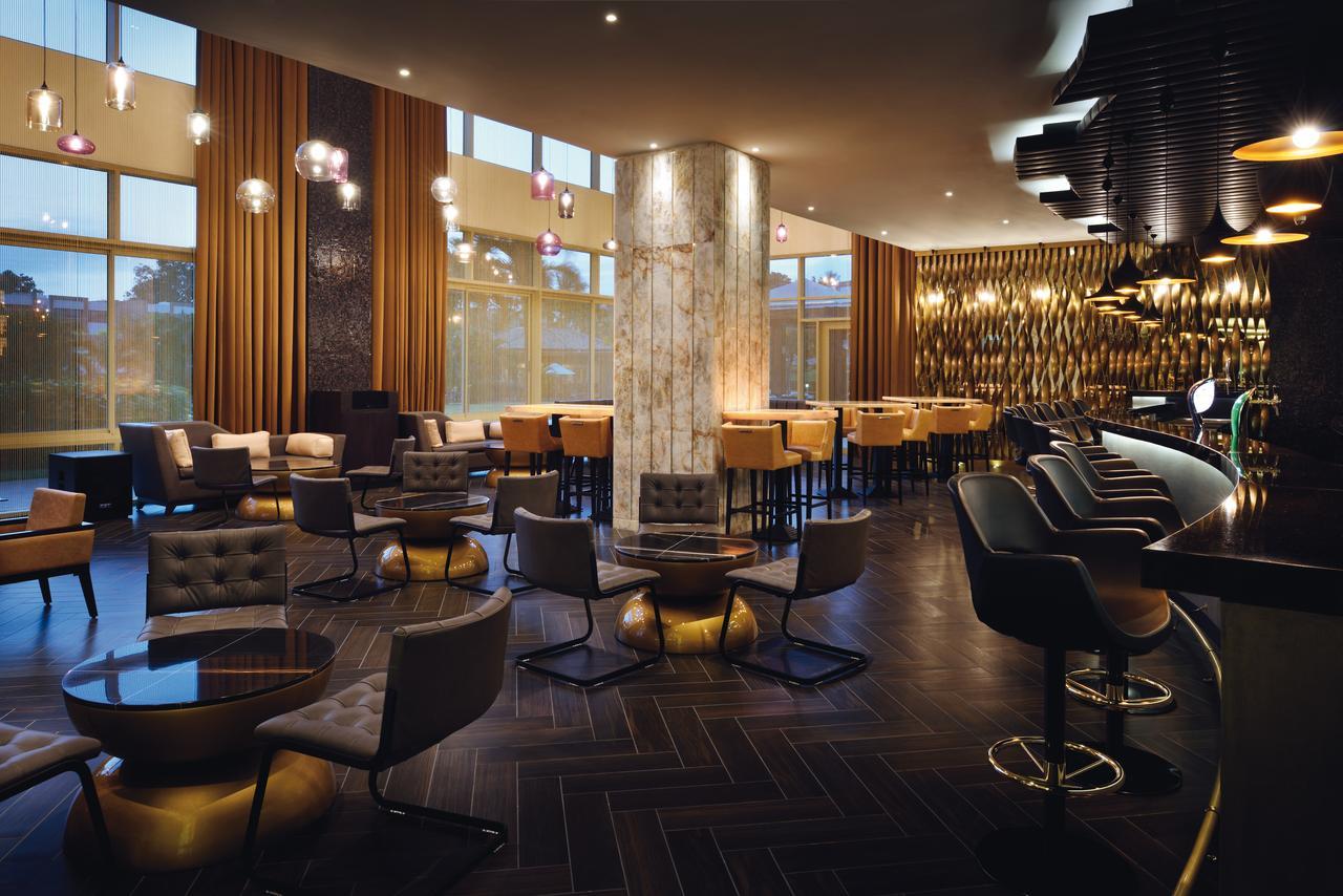 Moevenpick Ambassador Hotel Аккра Екстер'єр фото